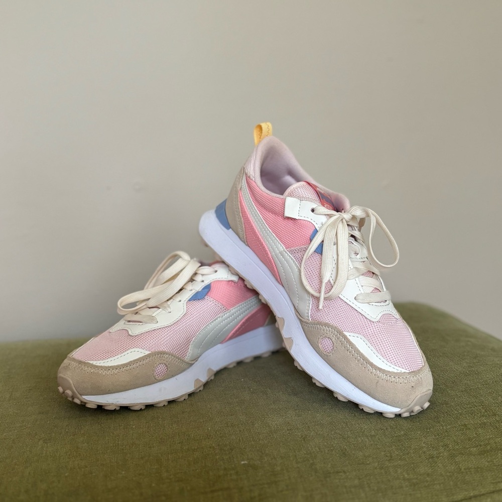 Puma Sneakers!